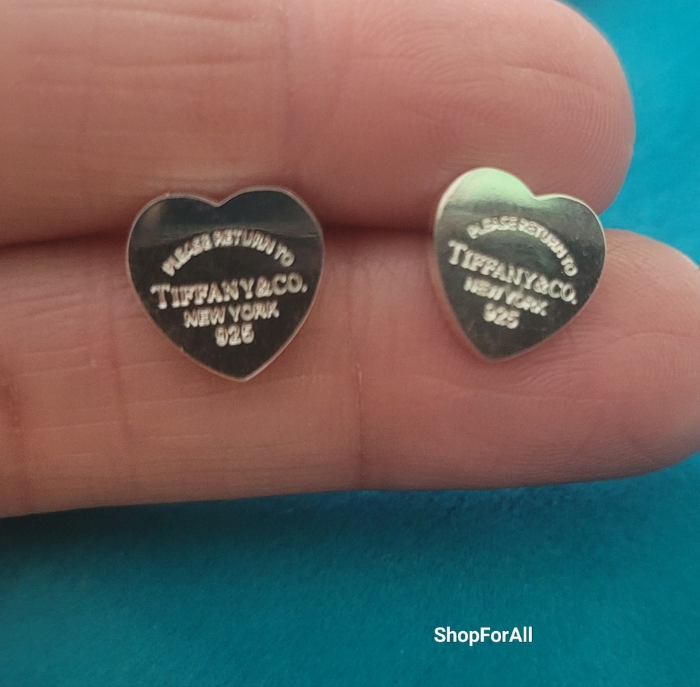 Tiffany and co mini heart earrings - Picture 11 of 14